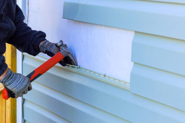 Reliable Siding Replacement contractor in Colfax, IL by Squared Siding